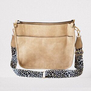 NWOT! Roomy Faux Leather Shoulder Bag Purse with Detachable Leopard Print Strap
